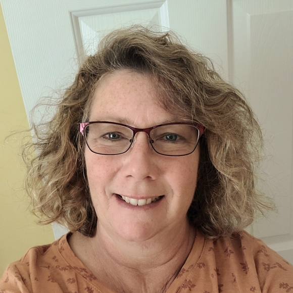 Meet your Posher, Irene - Picture 1 of 1